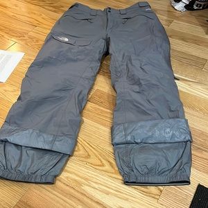 THE NORTH FACE men ski pants.  Grey